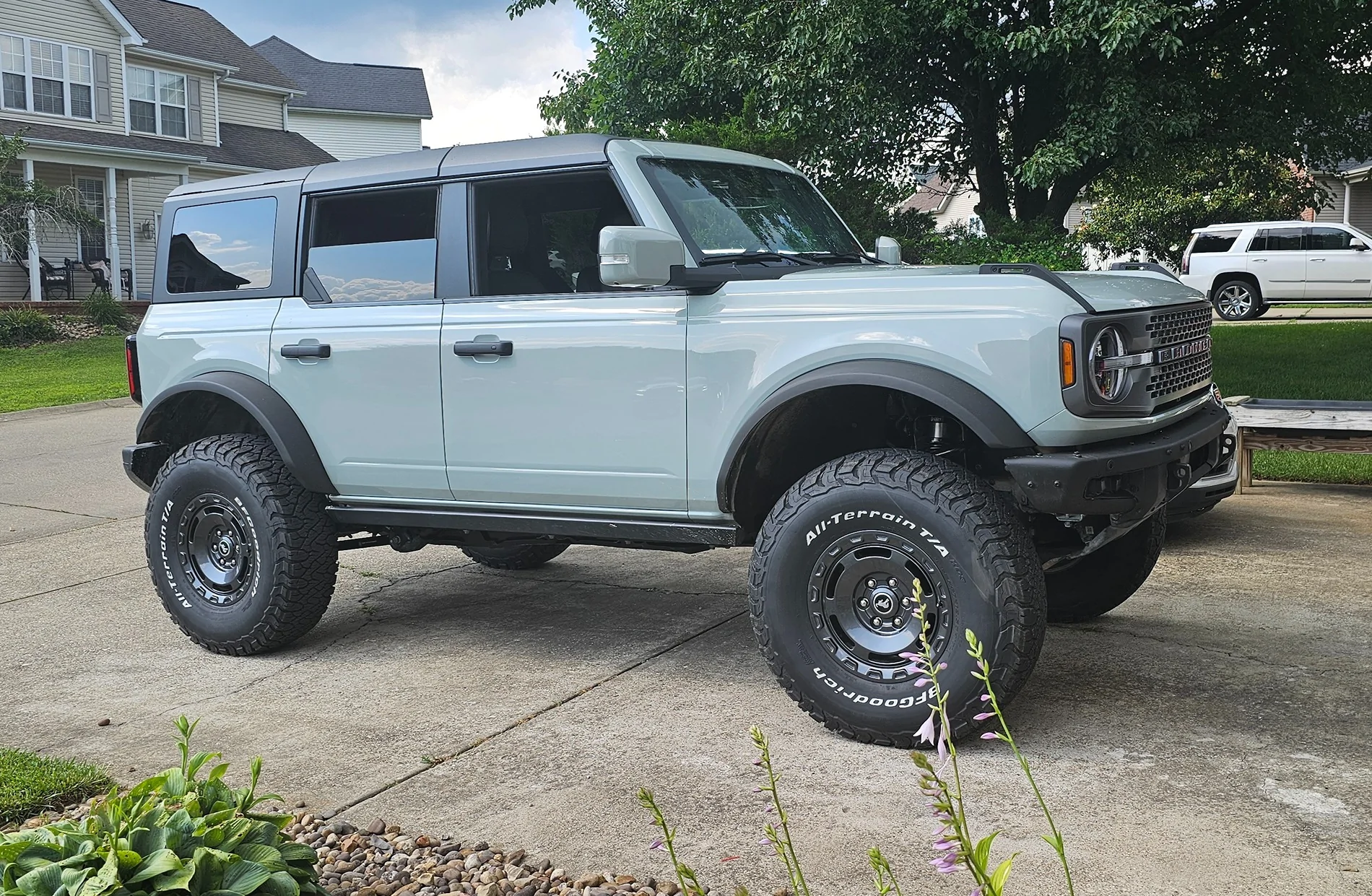 Ford Bronco Bronco Badlands Icon lift installed 20260610_164609