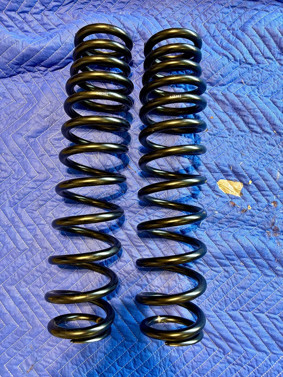 Ford Bronco ICON Heavy Rate Rear Coil Springs for Bronco — Part #48200.... $ 260 OBO IMG_0148