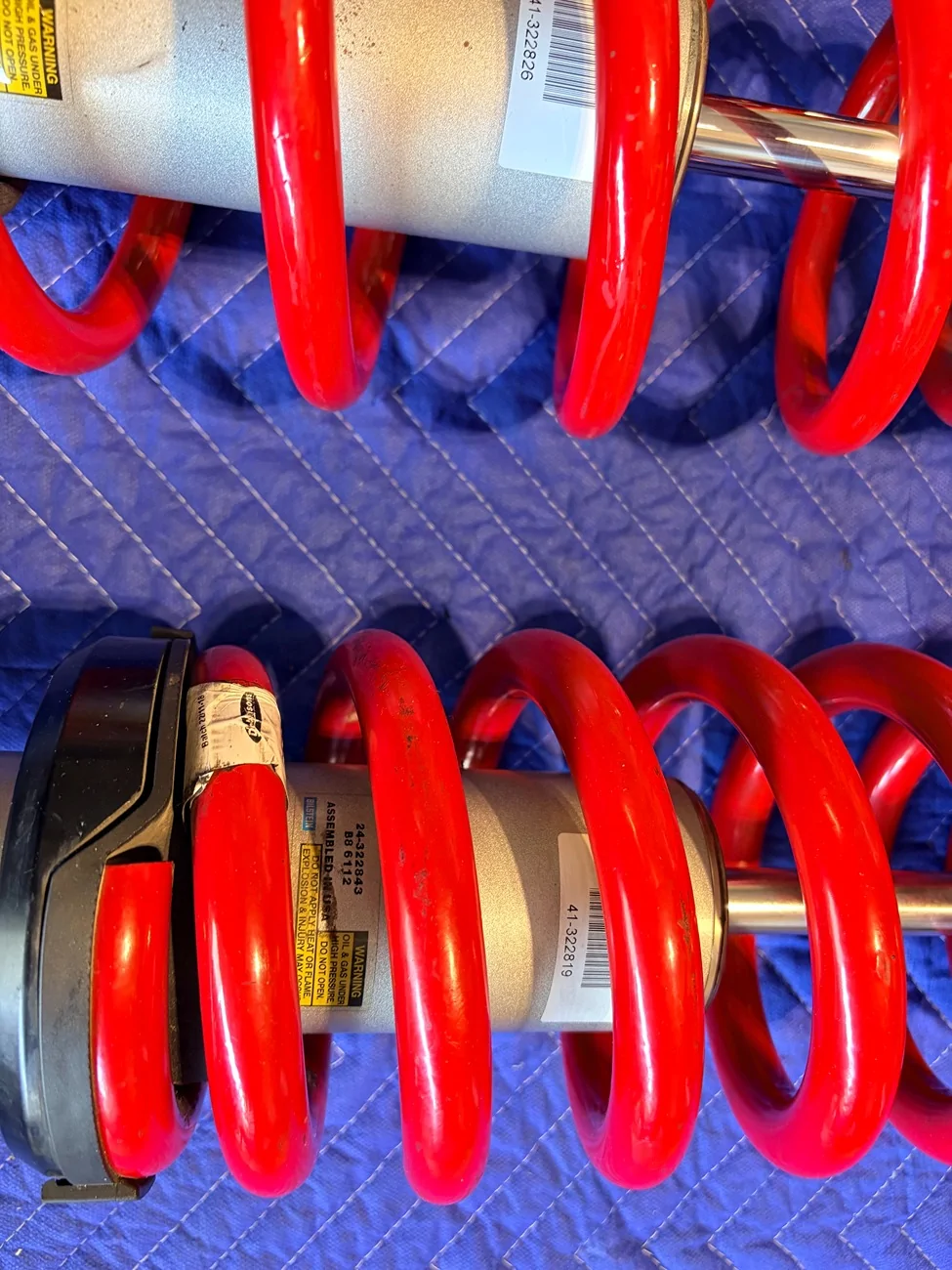 Ford Bronco Ford Performance Bilstein Coilover/Shock Set with Dobinsons Red Springs — Bronco 2021+.. $750 IMG_0142