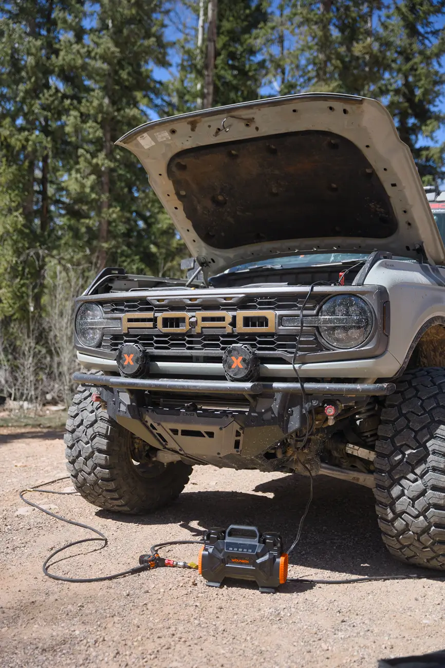 Ford Bronco New Wolfbox Hyperflow 60D portable dual air compressor test DSC00017