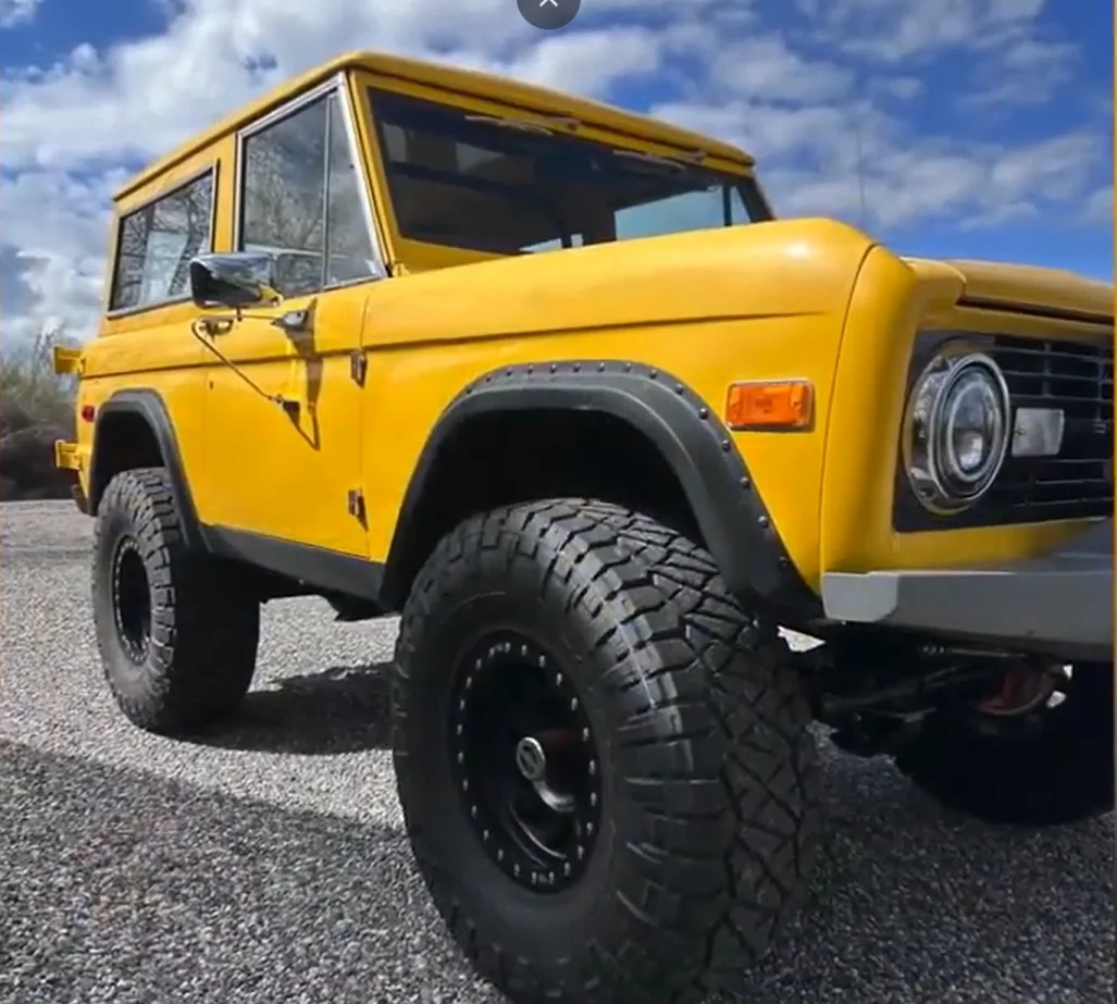 Ford Bronco Bronco Blaze Destroys Garage with Restored 1970 EB and 2024 Raptor 1970 Bronco