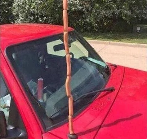 Ford Bronco All models have antenna mounted on mirror base ?u=https%3A%2F%2Ftse1.mm.bing.net%2Fth%3Fid%3DOIP