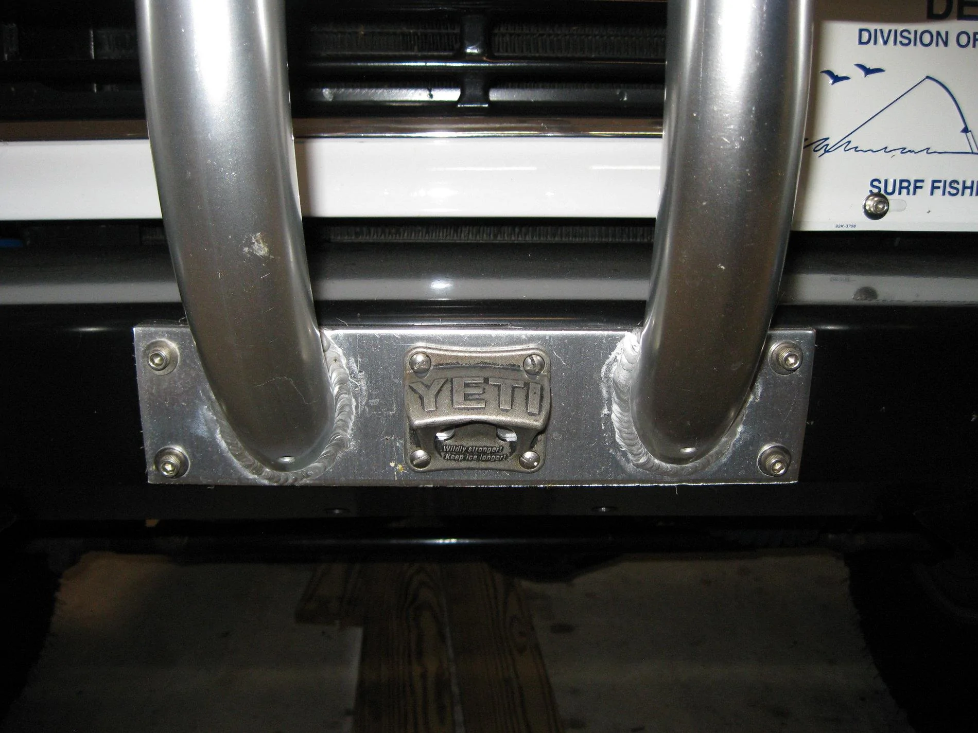 Ford Bronco What gimmicky options would interest you 1980-01-01 00.00.45