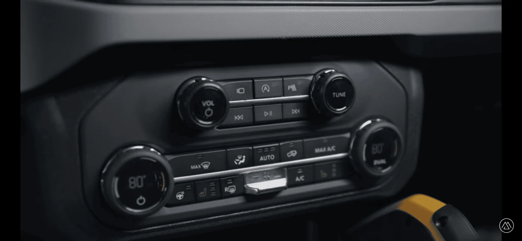 Ford Bronco Sync4 - Top down view when in 'drive' (pulling into driveway)? CBD6B4CE-BFE2-4F5E-BE17-0F595A43B6AE
