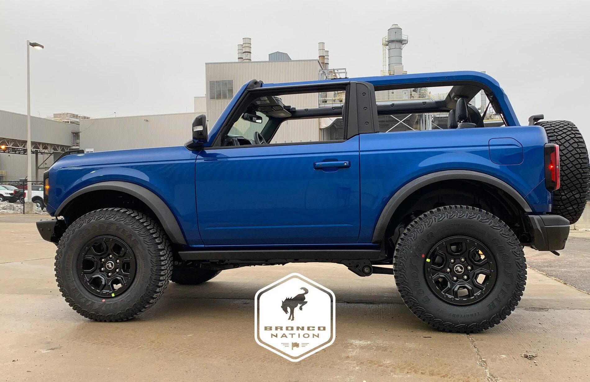 Ford Bronco MIC Hardtop vs Modular Painted E6AC052C-7A58-4620-861C-5172332B0A95