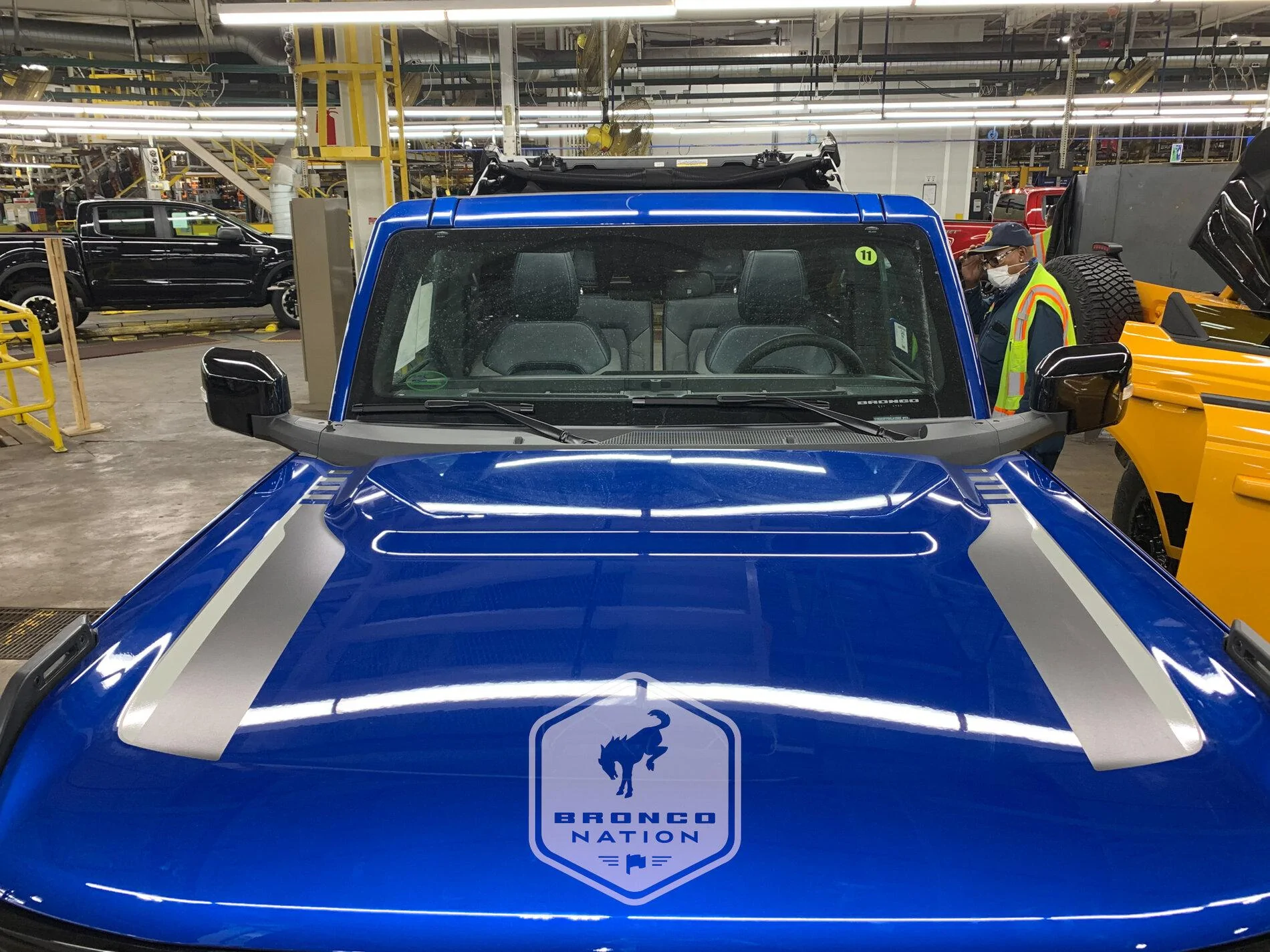 Ford Bronco 2 door fastback top DOES fold back! Lightning Blue First Edition Bronco With Graphics ED78AA32-6CE9-4967-A500-7F2B33A6C919