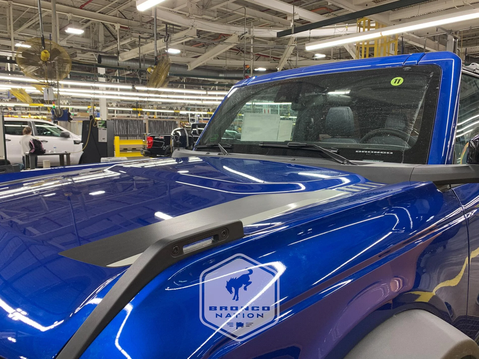 Ford Bronco 2 door fastback top DOES fold back! Lightning Blue First Edition Bronco With Graphics FE-Graphics-06