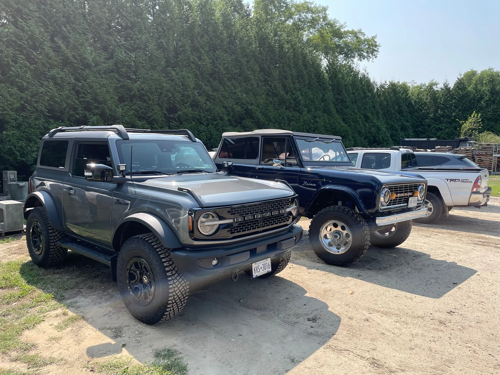 Ford Bronco Went with the polished look for wheels. IMG_3015