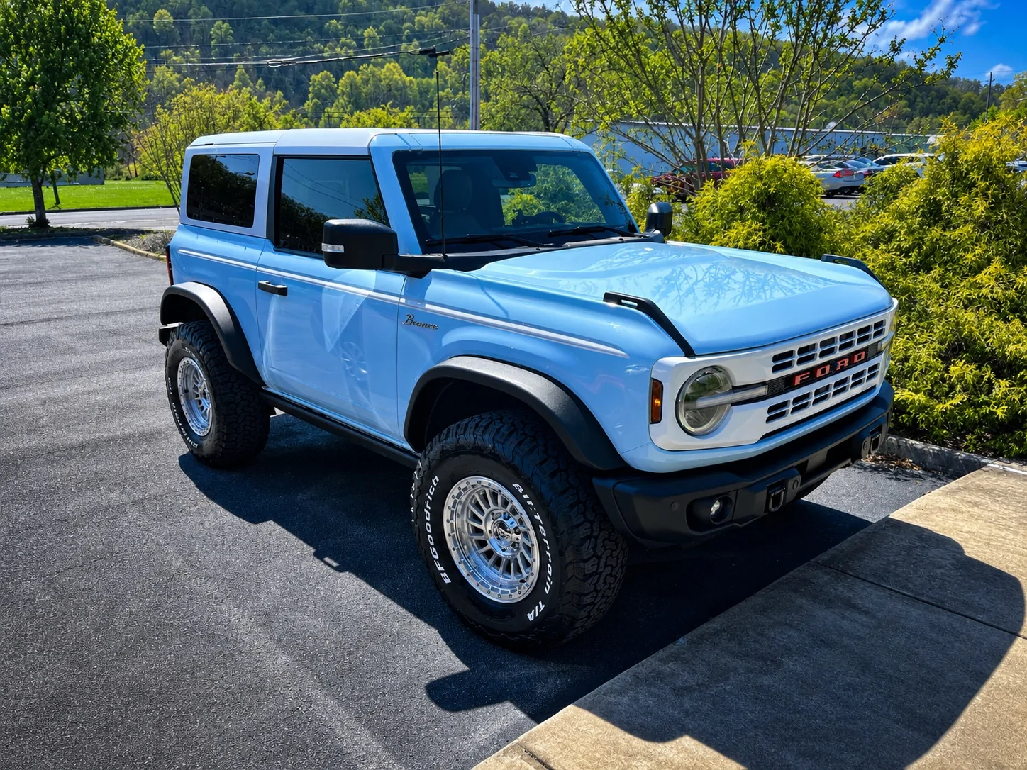 Ford Bronco Went with the polished look for wheels. 1781709429785-fn