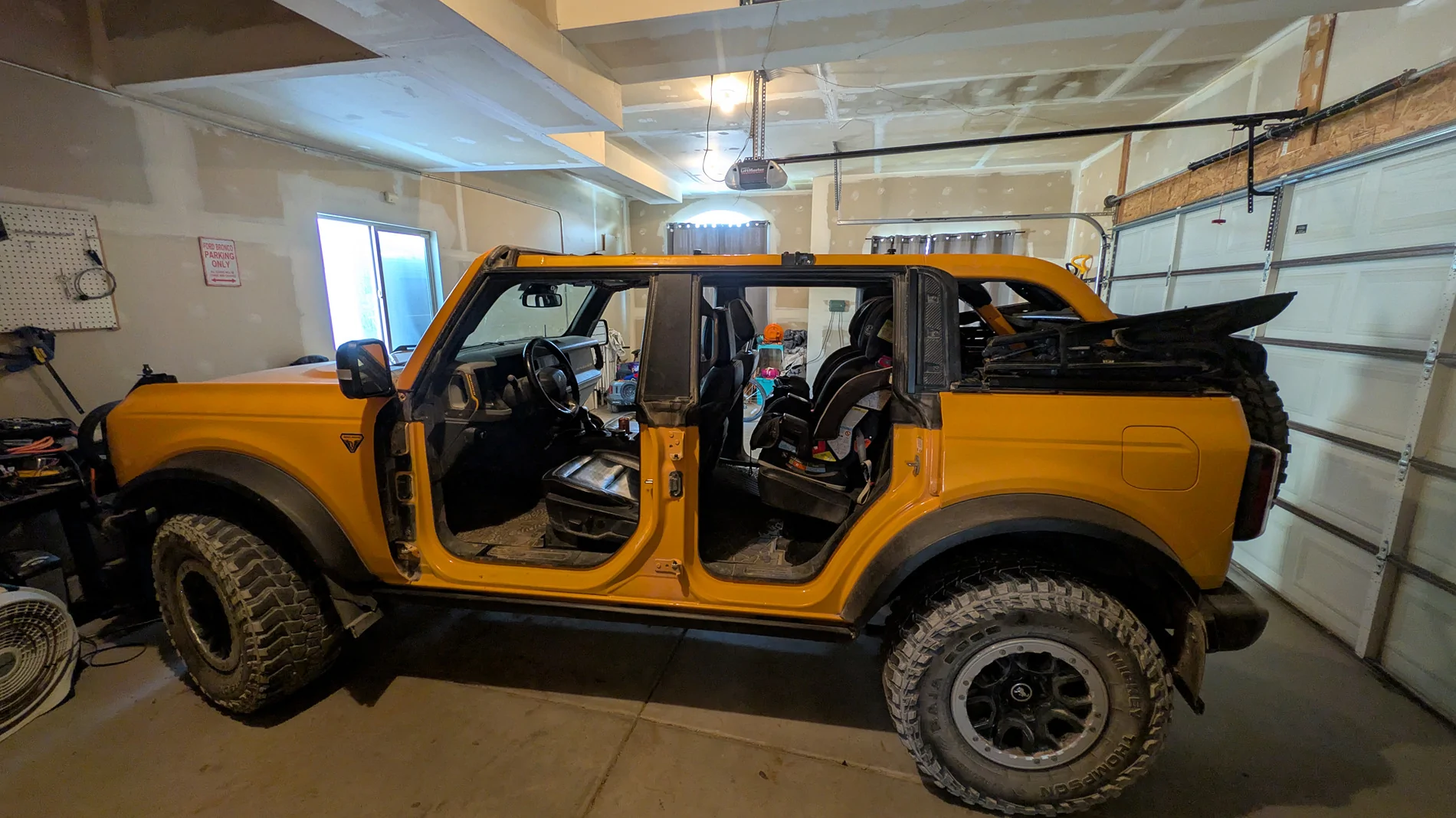 Ford Bronco What did you do TO / WITH your Bronco today? 👨🏻‍🔧🧰🚿🛠 1000011622