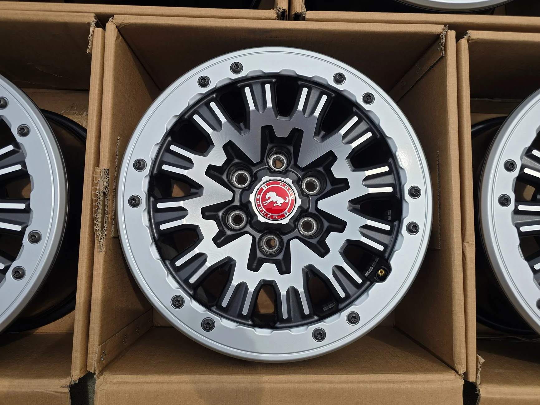 Ford Bronco 5 60 year anniversary wheels 20260620_120733