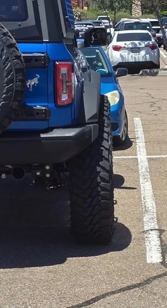 Ford Bronco Turn Offroad Portals IMG_0790