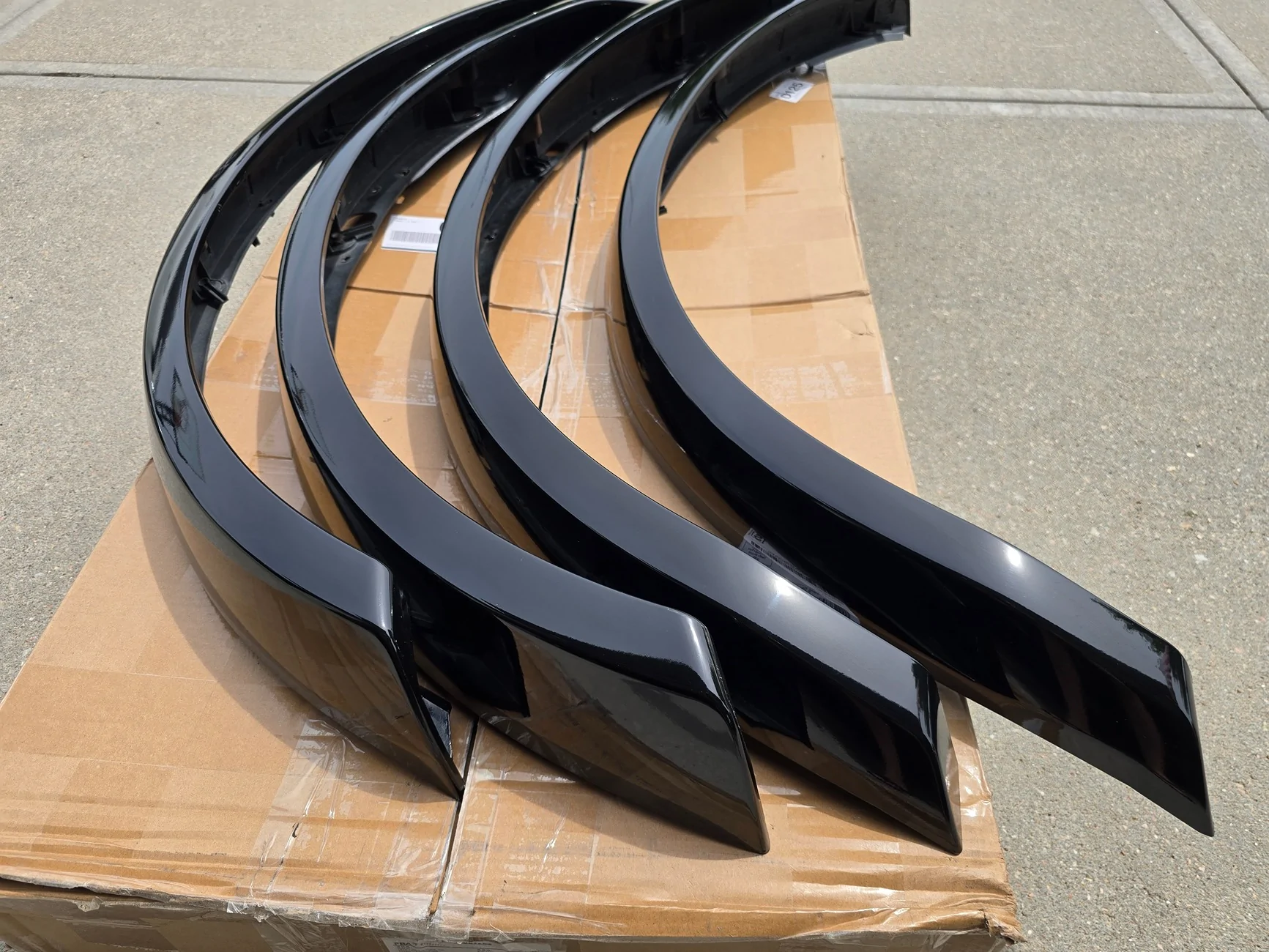 Ford Bronco WTB Non-Sas fender flares in good condition 20260620_114635