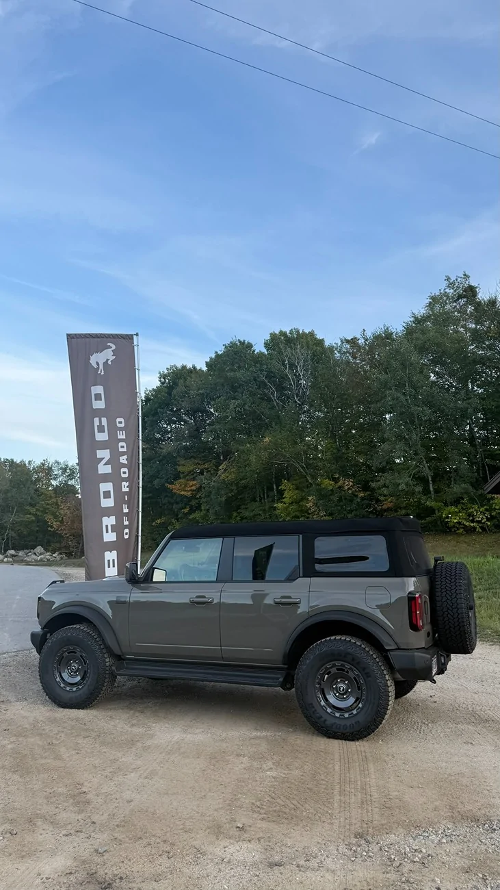 Ford Bronco Marsh Gray Colour Can people post pictures IMG_3525