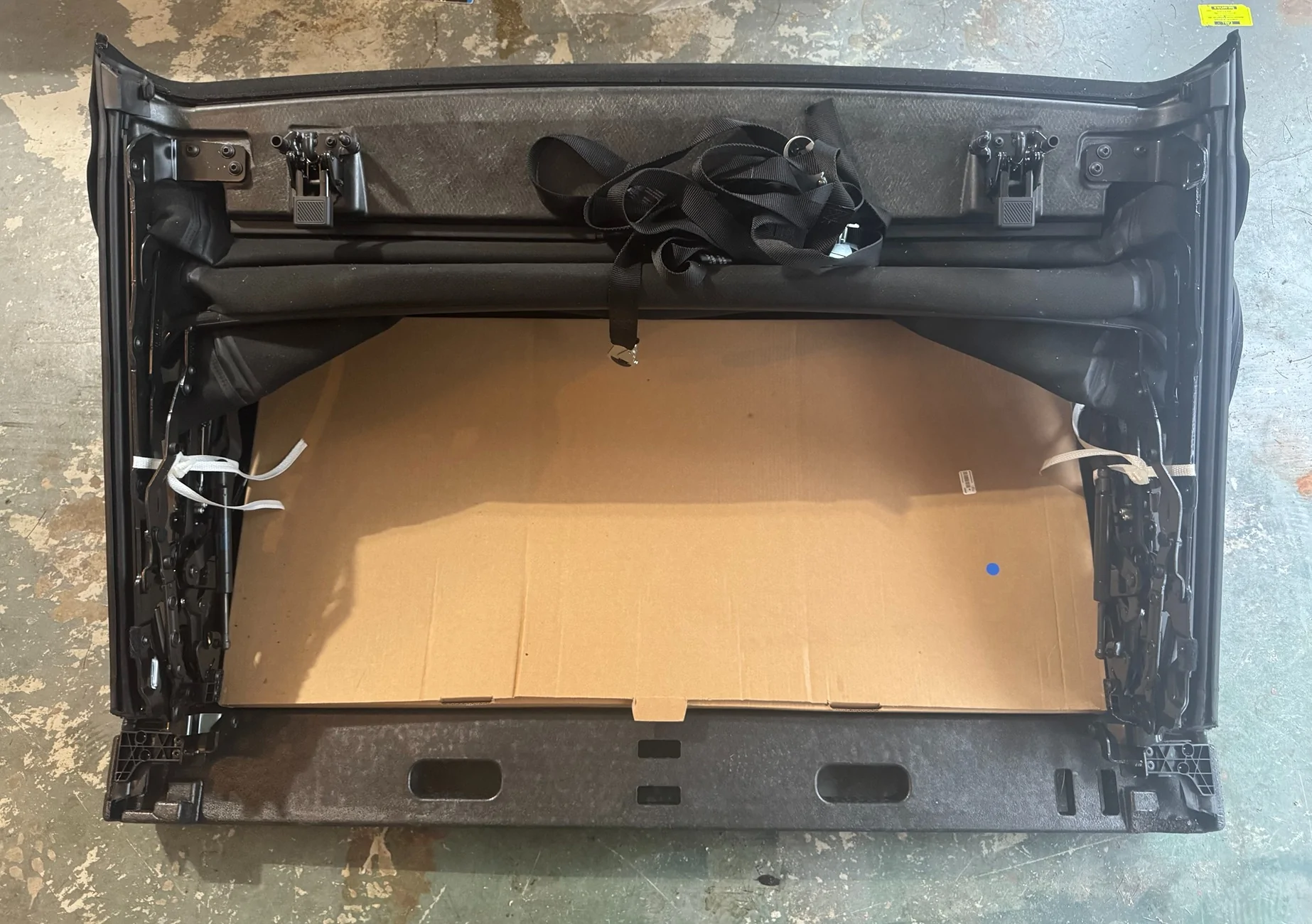 Ford Bronco New / never installed soft top 4DR soft to