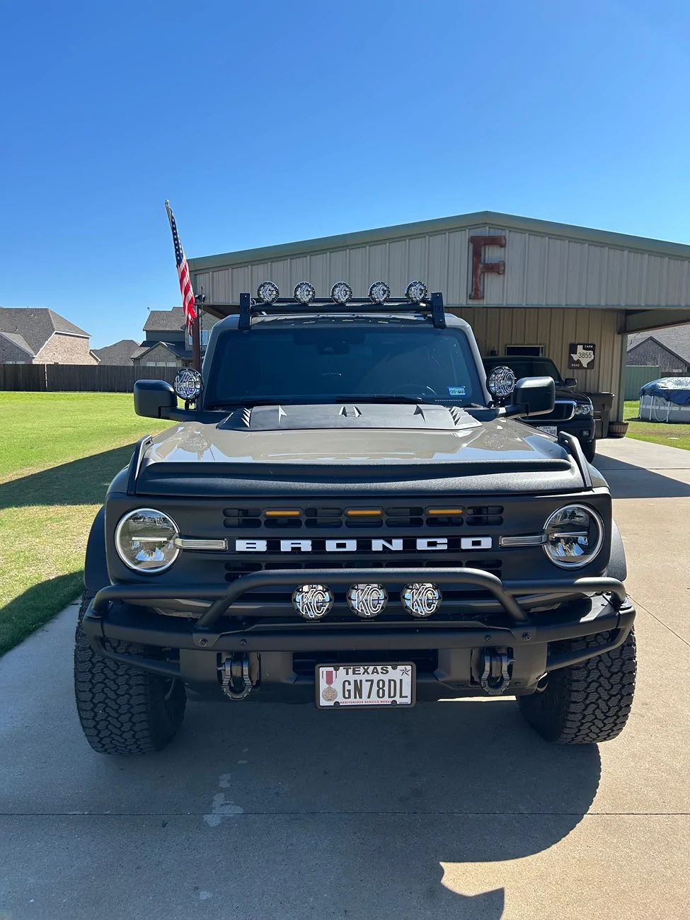 Ford Bronco Ford Bull bar ? IMG_3086