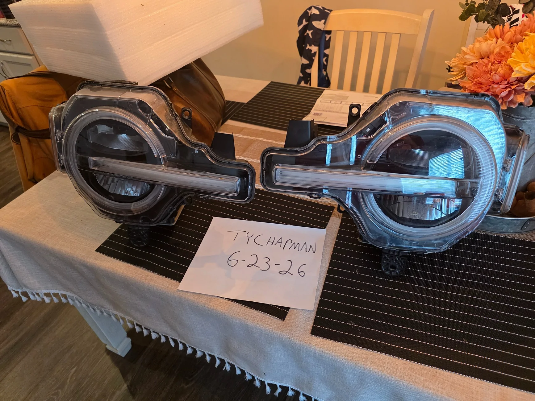 Ford Bronco 2023 - OEM Signature Headlights 20260623_154027