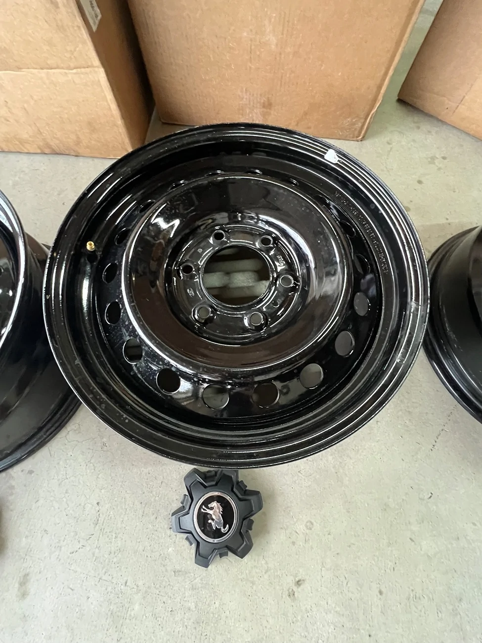 Ford Bronco FS: $250 OBO 5x Big Bend black diamond 17 x 7.5 steel wheels (Ford OEM) Bolt pattern: 6x139.7 mm (6x5.5") Offset (ET): +55mm IMG_3501