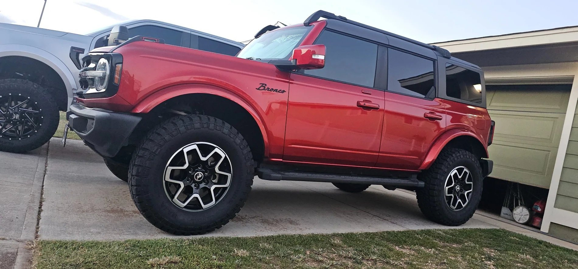 Ford Bronco Tire help! BFG KM3’s or Mickey Thompson Baja Boss MT? 20260527_191257