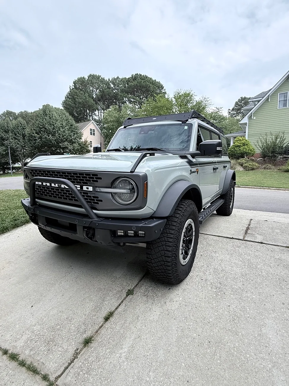 Ford Bronco CACTUS GRAY Bronco Club IMG_1370
