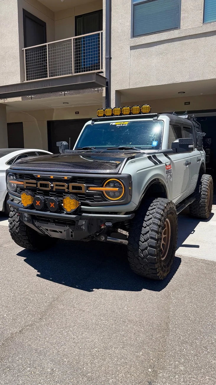 Ford Bronco Anderson Composites Type-RT ‘Raptor style’ Carbon Fiber Hood install IMG_7326