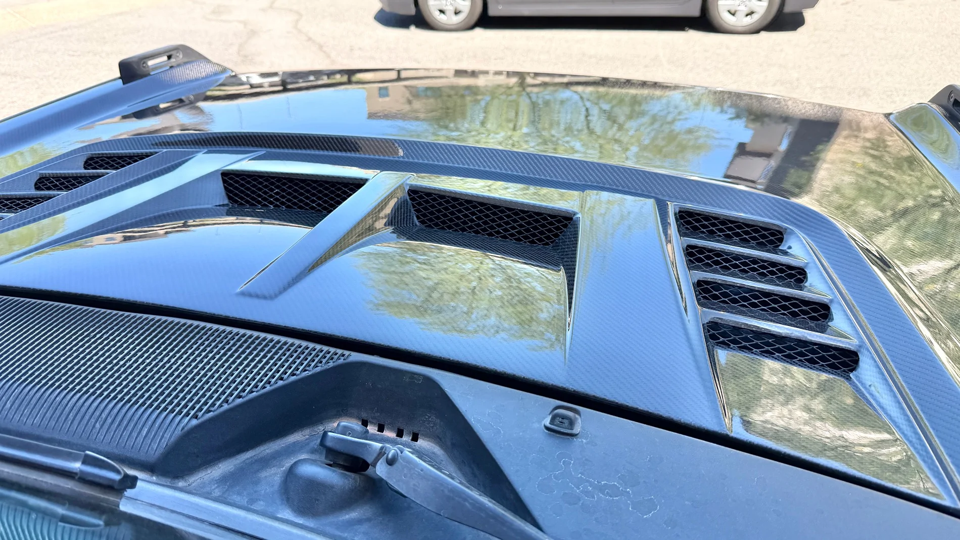Ford Bronco Anderson Composites Type-RT ‘Raptor style’ Carbon Fiber Hood install IMG_7355