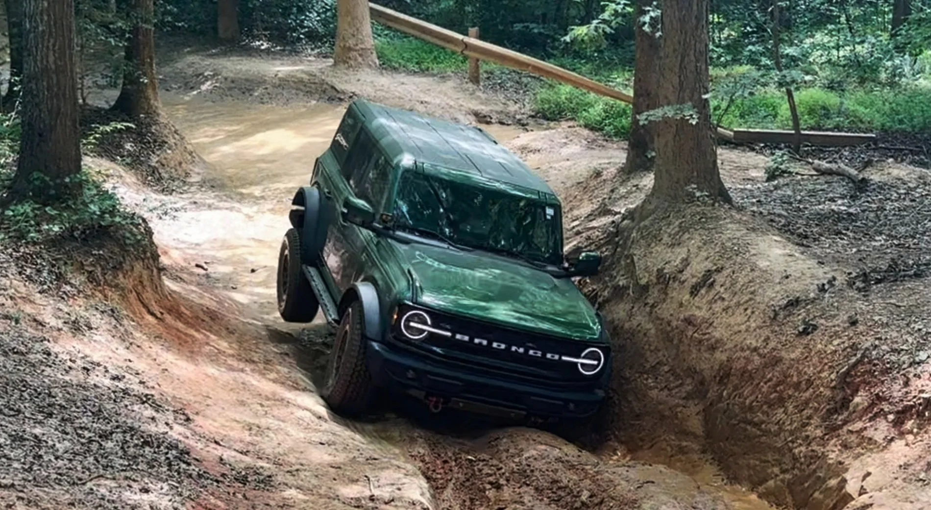 Ford Bronco ERUPTION GREEN Bronco Club Screenshot_20260628_114607_Gallery