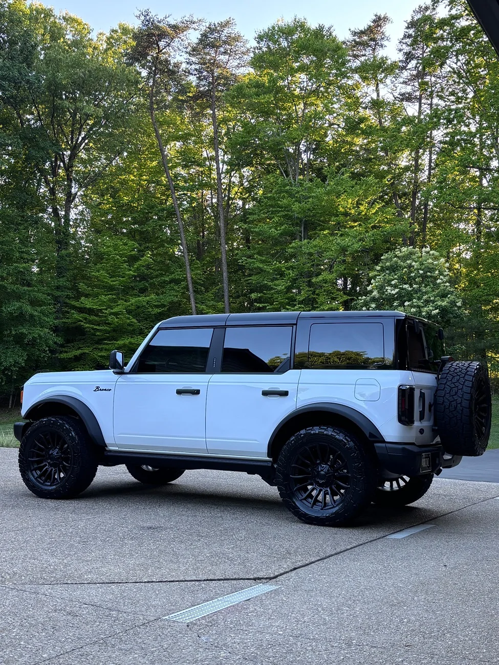 Ford Bronco Show us your installed wheel / tire upgrades here! (Pics) IMG_1478