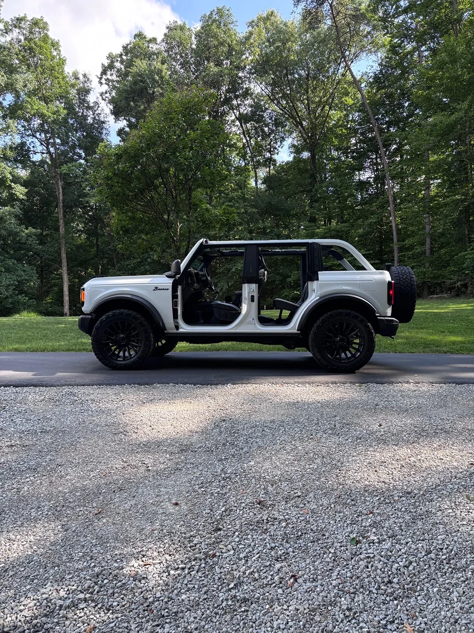 Ford Bronco Show us your installed wheel / tire upgrades here! (Pics) IMG_1710
