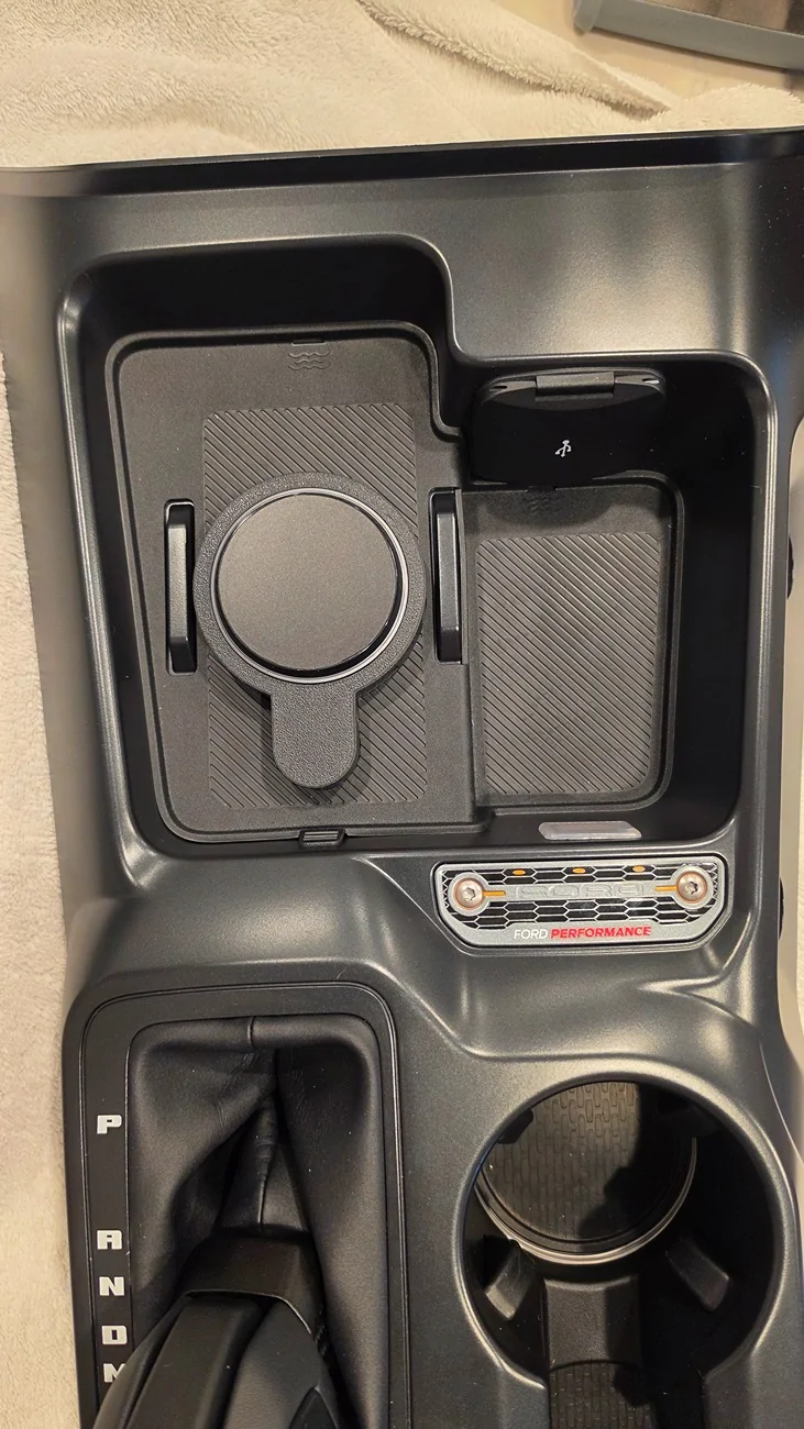 Ford Bronco 2025+ Custom Wireless Phone Charger 20260619_092736