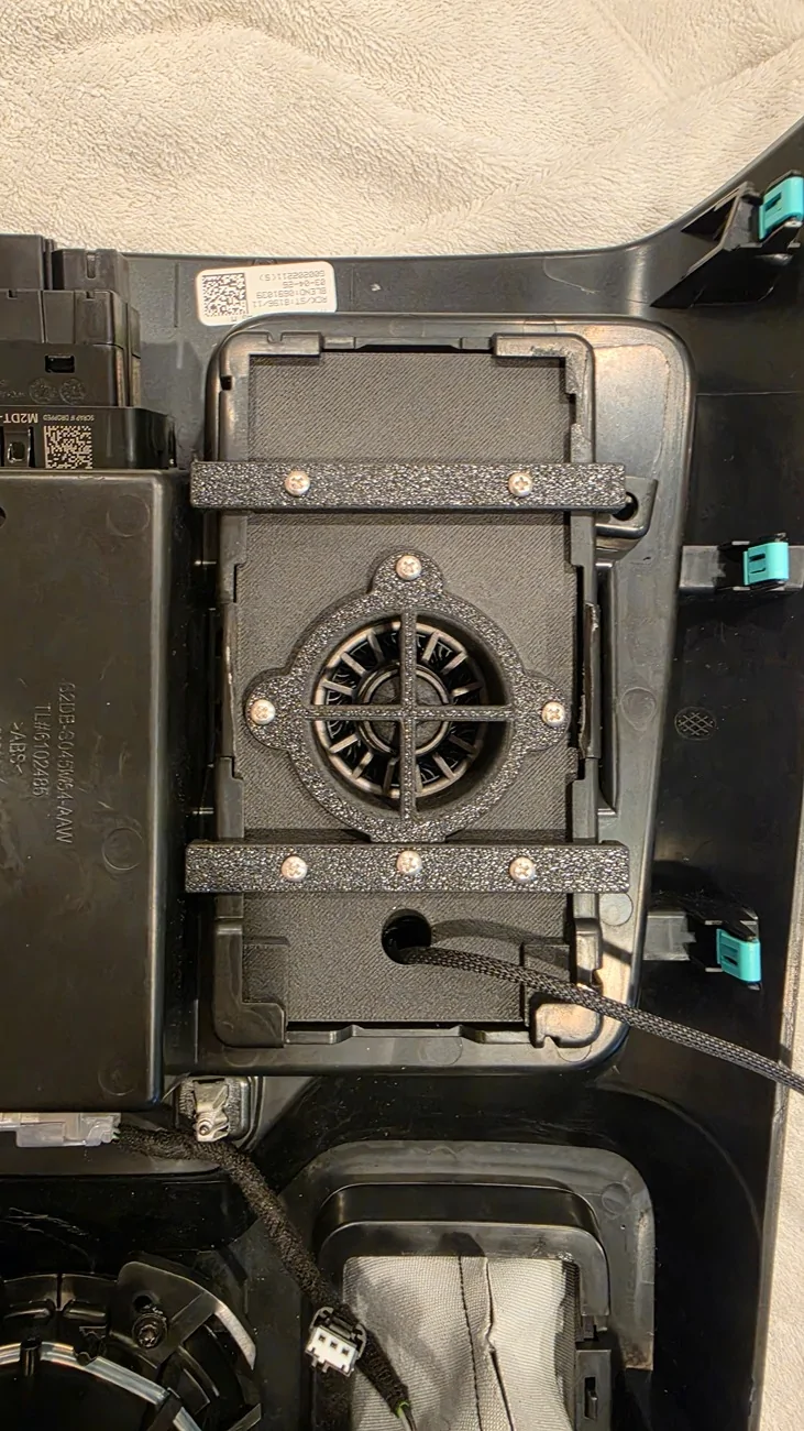 Ford Bronco 2025+ Custom Wireless Phone Charger 20260619_093203