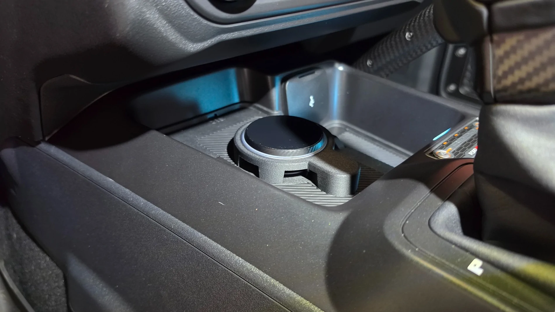 Ford Bronco 2025+ Custom Wireless Phone Charger 20260619_130057