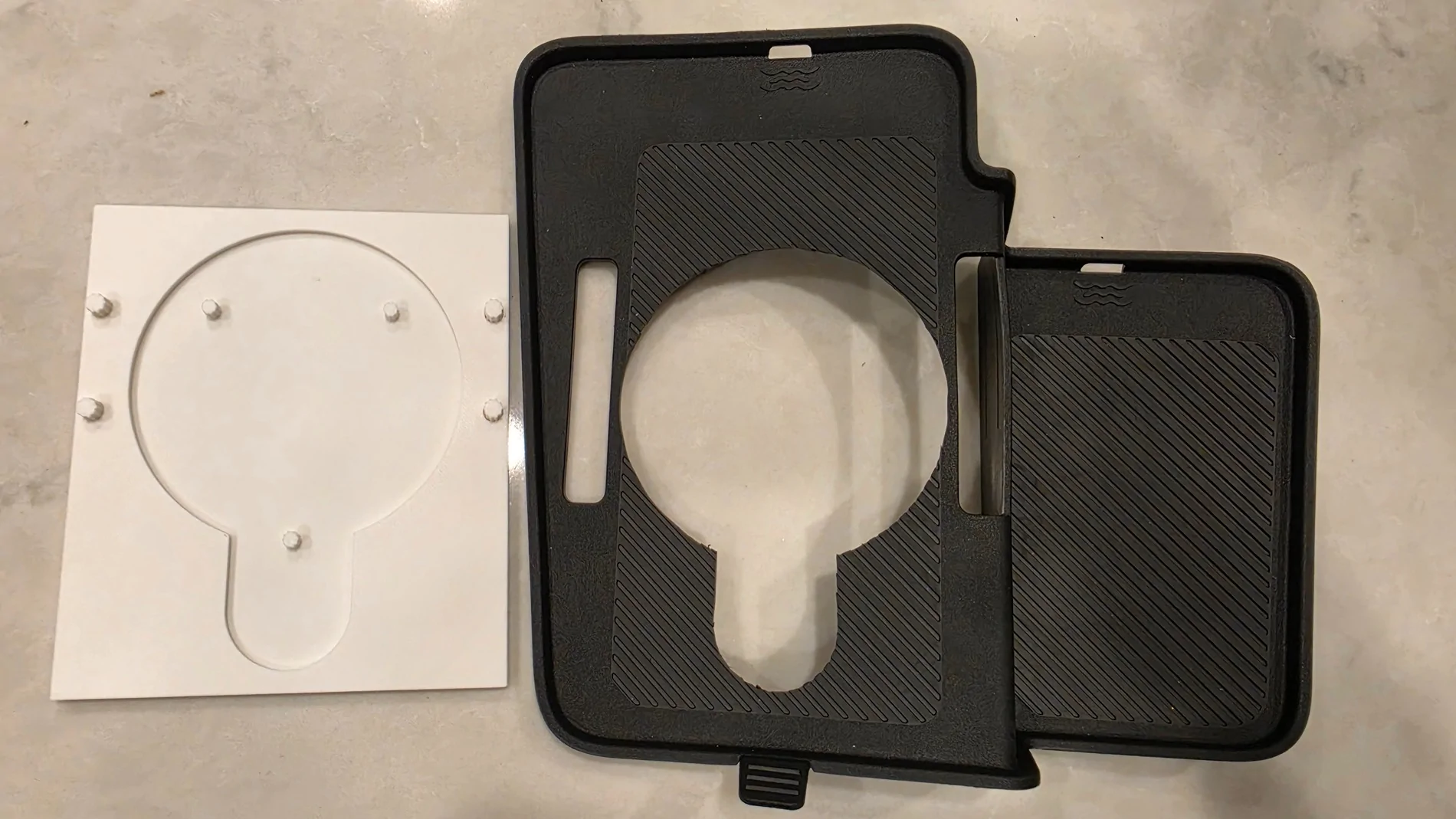 Ford Bronco 2025+ Custom Wireless Phone Charger 20260615_193511