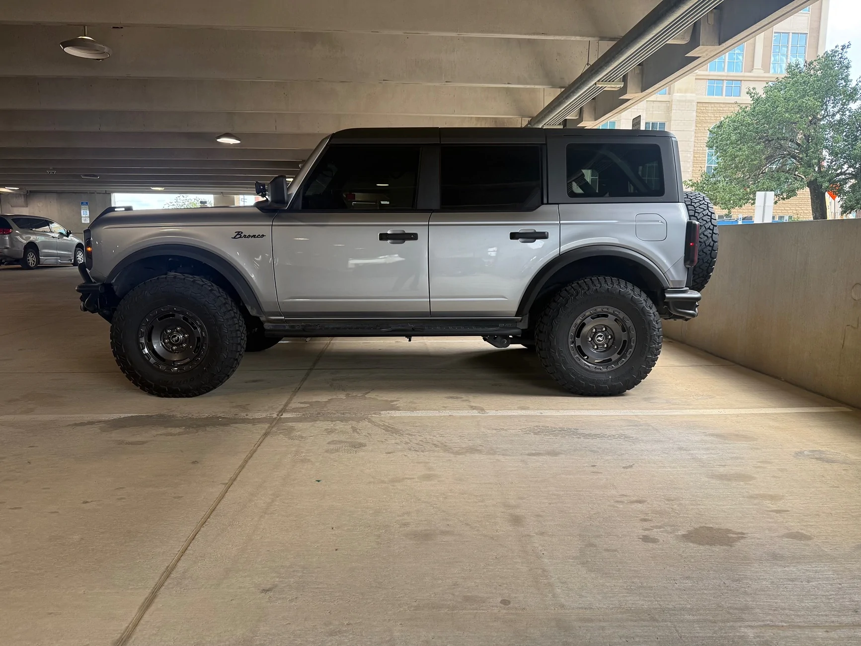 Ford Bronco Torn between tire sizes and cannot decide on my 2-door non SAS 3.73 bronco IMG_7199