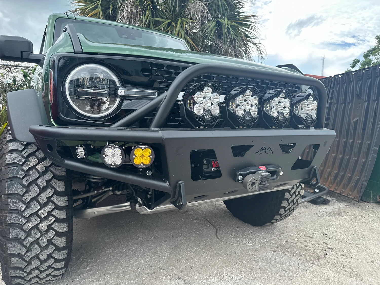 Ford Bronco what lights are on this True North Bumper IMG_4556