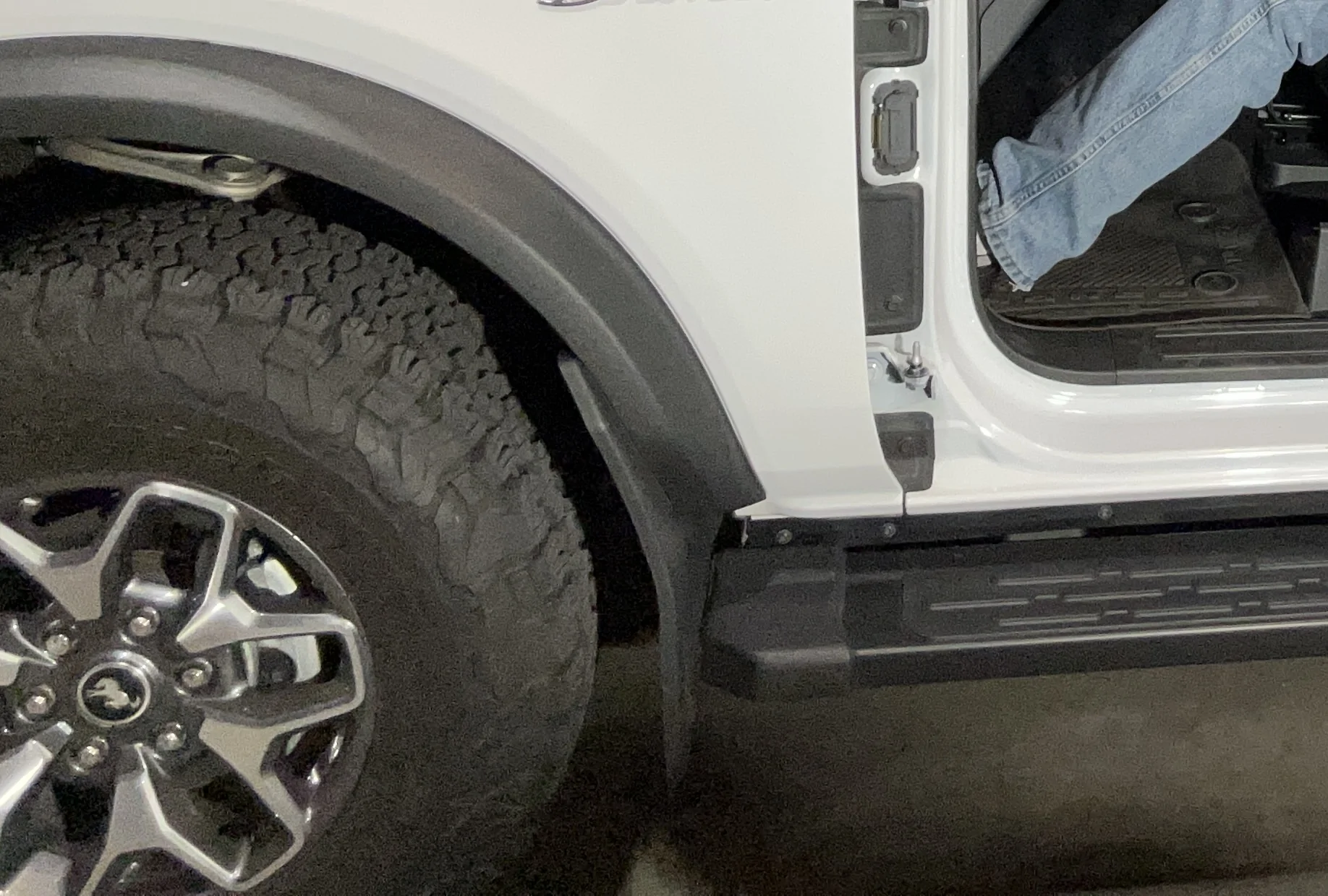 Ford Bronco OEM MUDFLAPS WITH OEM RUNNING BOARDS IMG_5972