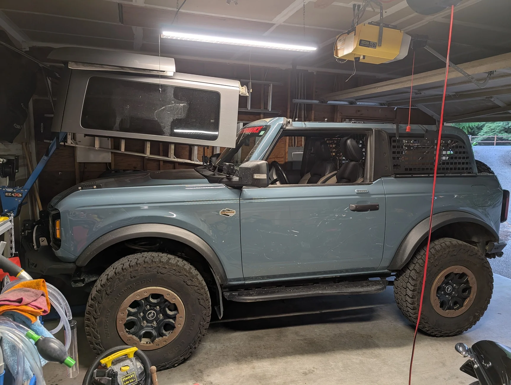 Ford Bronco Yes, That’s a Grandma Removing a 2-Door Bronco Hard Top (using EZ4x4 lift) PXL_20260707_033127297