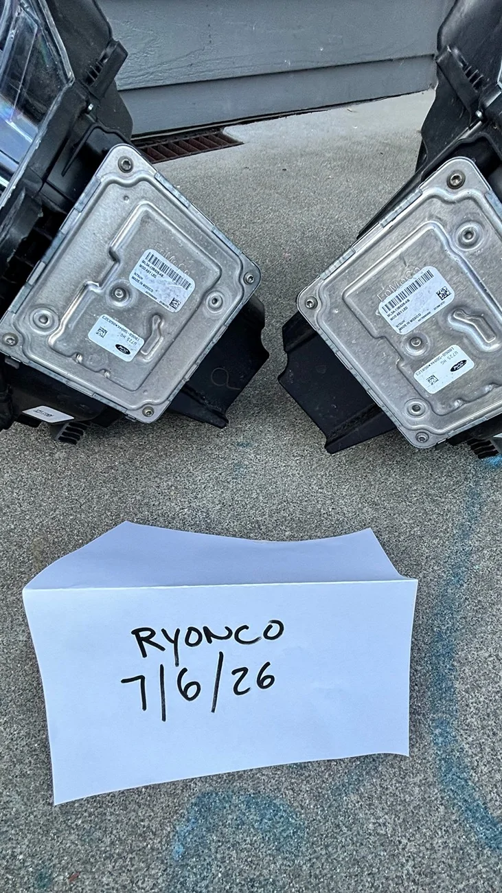 Ford Bronco Badlands 2-Door OEM Signature LED Headlights & OEM Rock Rails Lights
