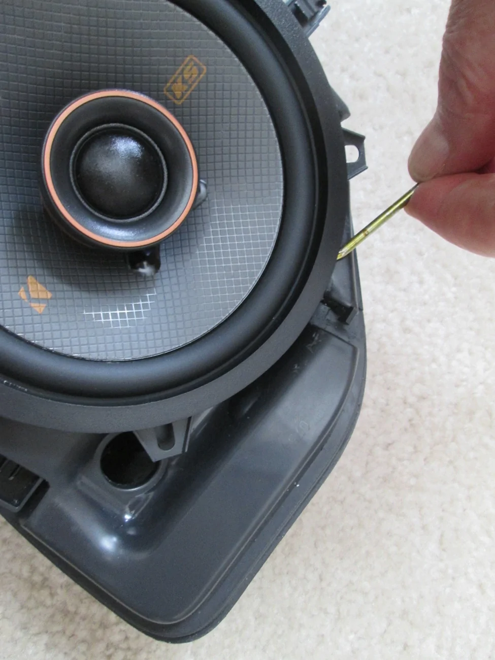 Ford Bronco How to Install 5.25" Kicker KSC Speakers in the Factory Pods IMG_0008