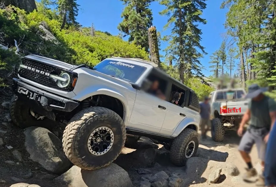 Ford Bronco Turn Offroad Portals 1783636704408-t3