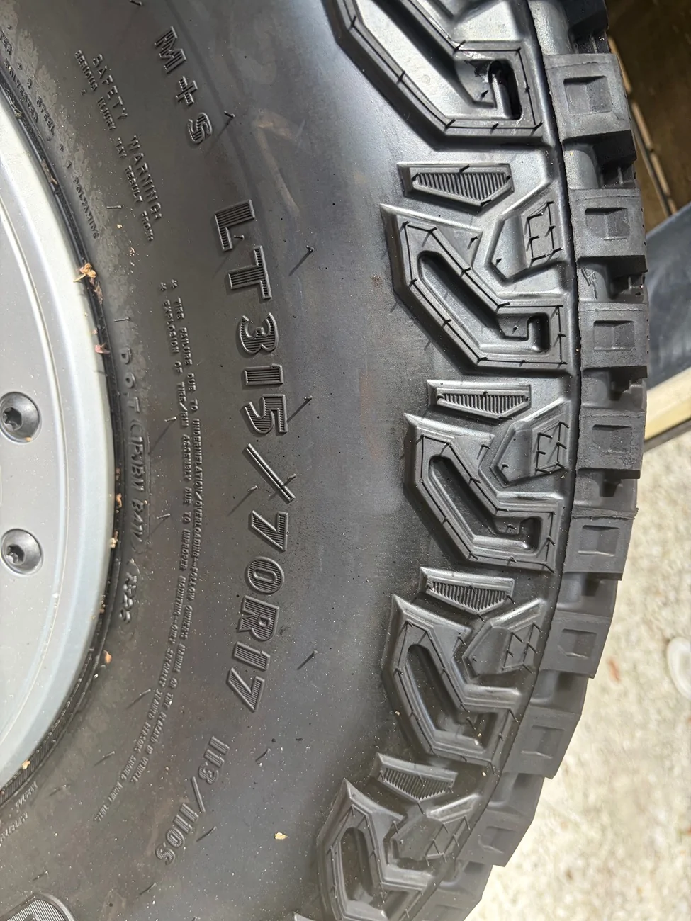 Ford Bronco New 2026 60th Anniversary Rims/Tires IMG_6044