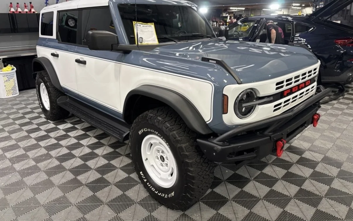 Ford Bronco 2025 Bronco Heritage Edition 2.7L Build!! IMG_7070