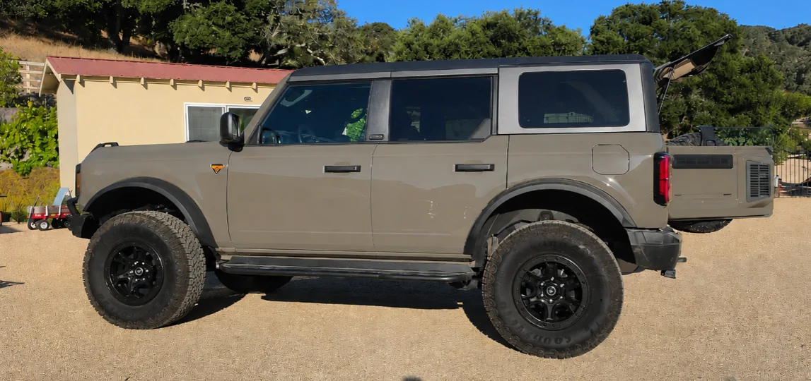 Ford Bronco Marsh Gray Colour Can people post pictures 1784137874343-9o