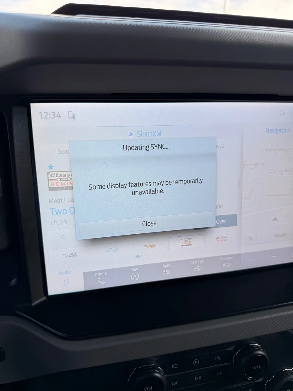 Ford Bronco Perpetual "Updating SYNC" screen IMG_1413