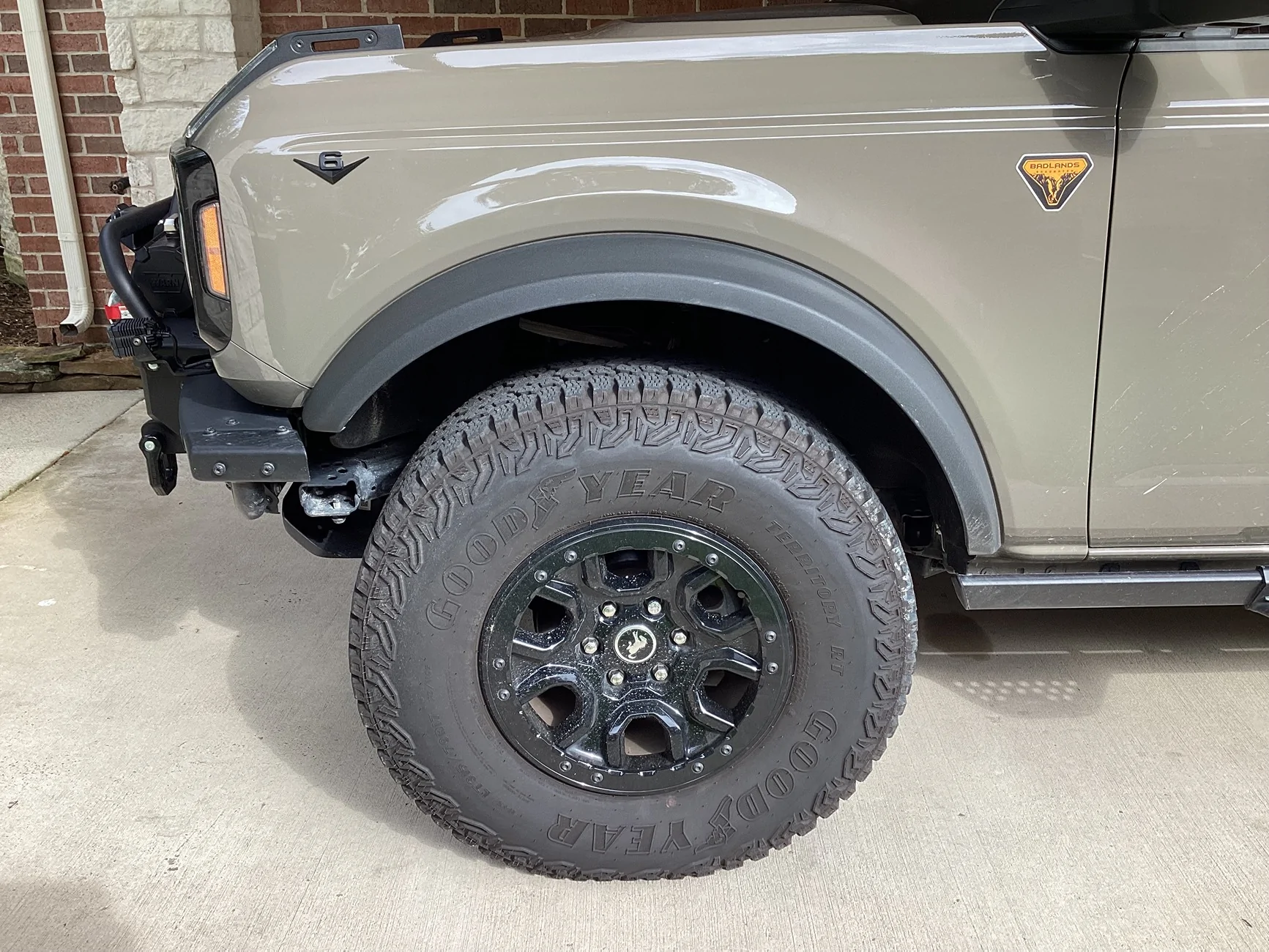 Ford Bronco Marsh Gray Colour Can people post pictures IMG_6271