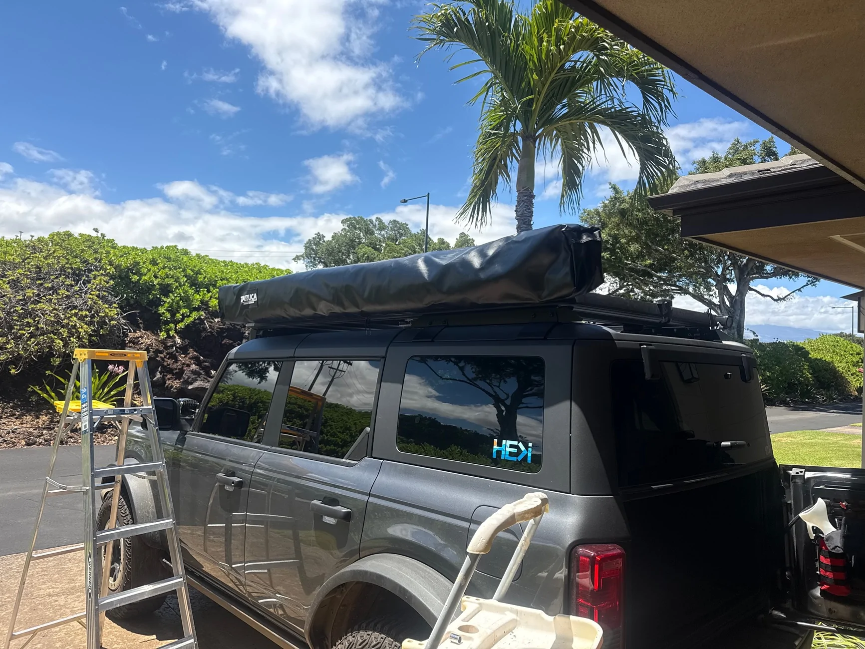 Ford Bronco Taruca Rogue 270 + XC  awning IMG_1545