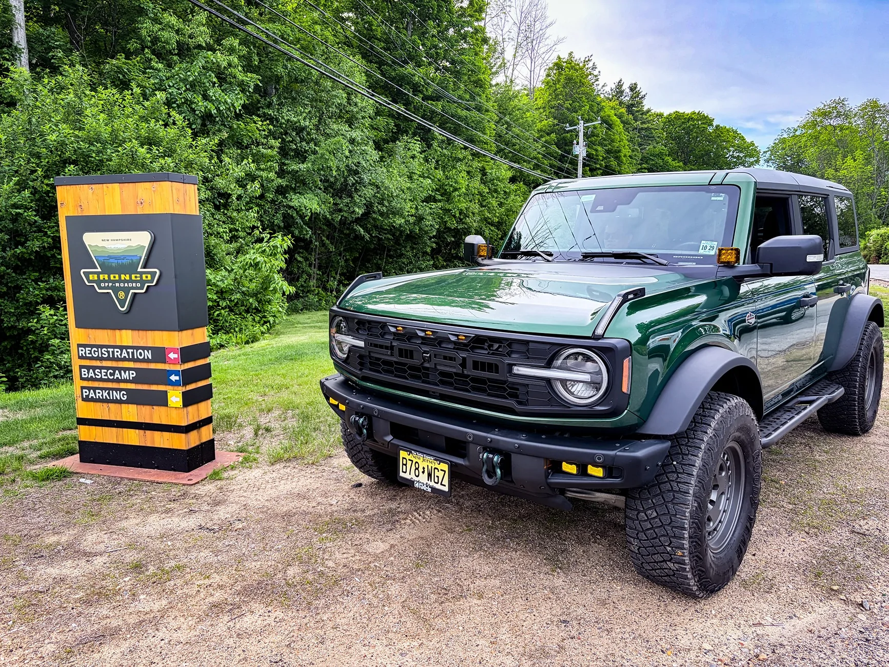Ford Bronco ERUPTION GREEN Bronco Club 0AF3224E-783C-4A32-AFEA-75955E7290CF