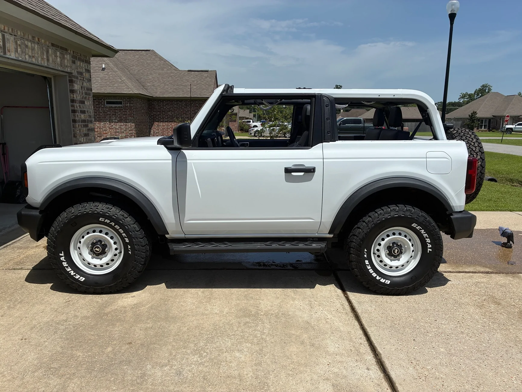 Ford Bronco "Old School" Classic Bronco Looks [Photos Edition] -- post pics of your build! IMG_0376