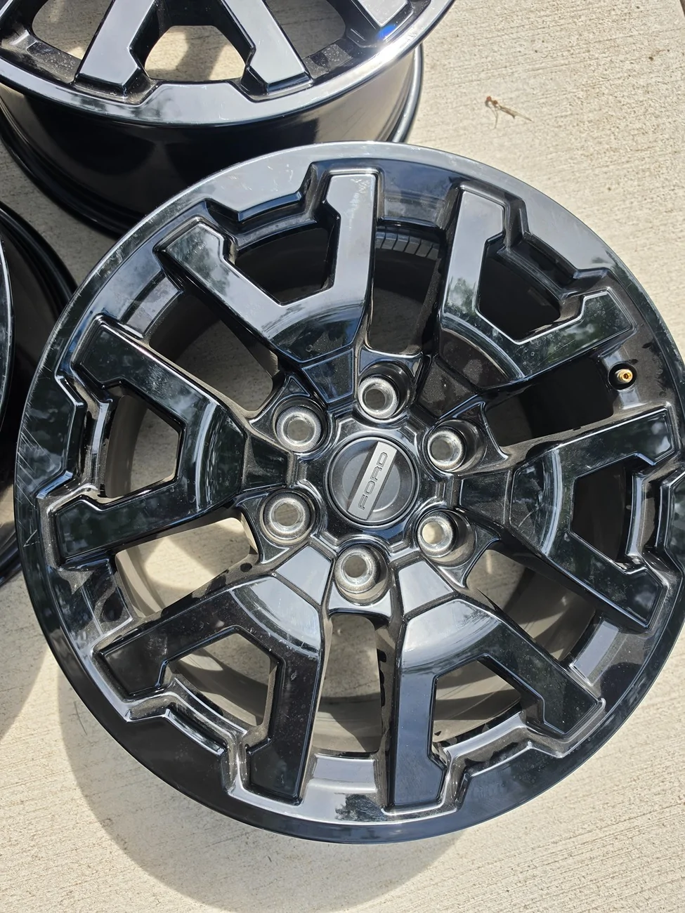 Ford Bronco Take-Off Bronco Raptor Wheels 20260711_152620