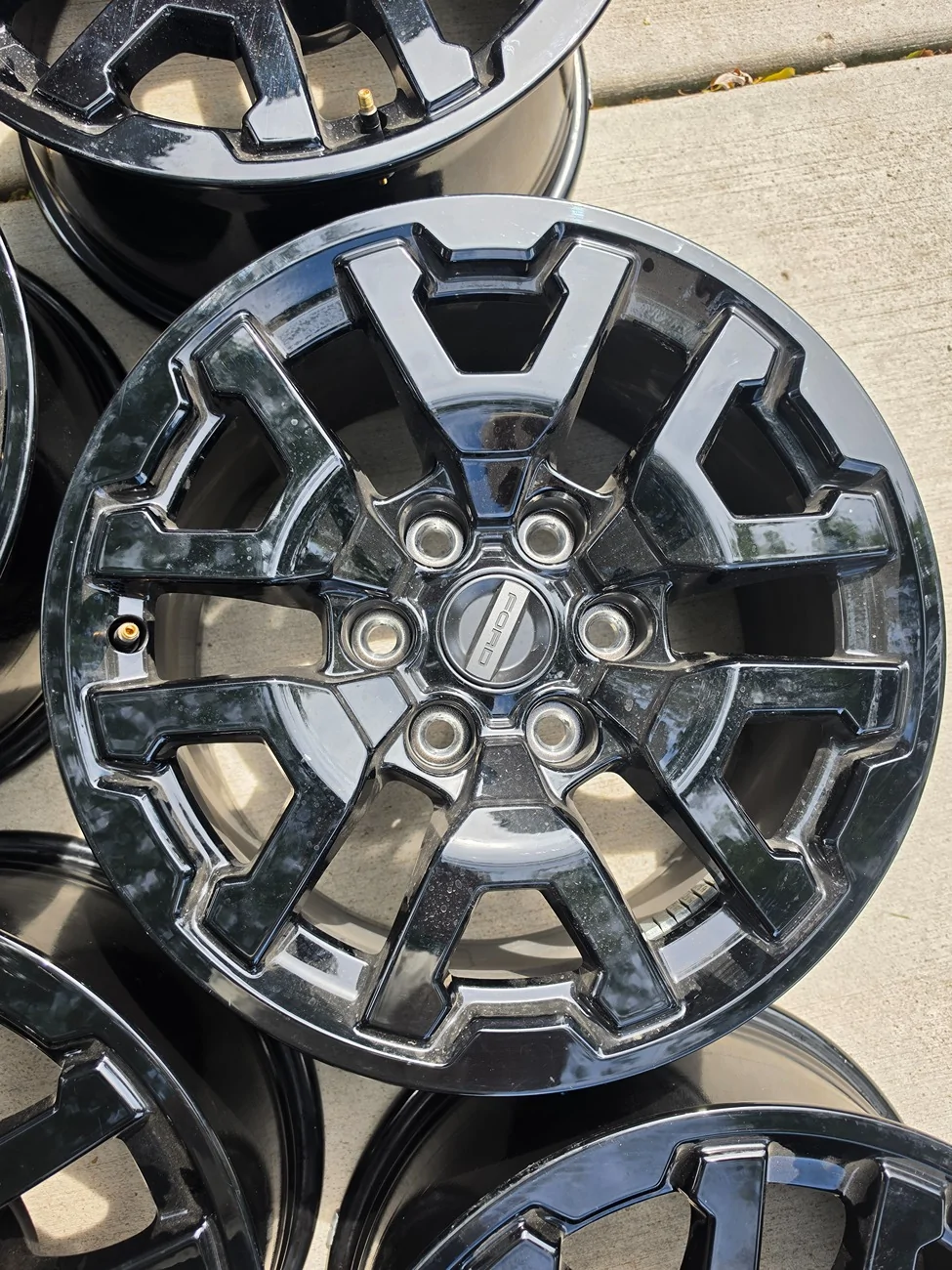 Ford Bronco Take-Off Bronco Raptor Wheels 20260711_152629
